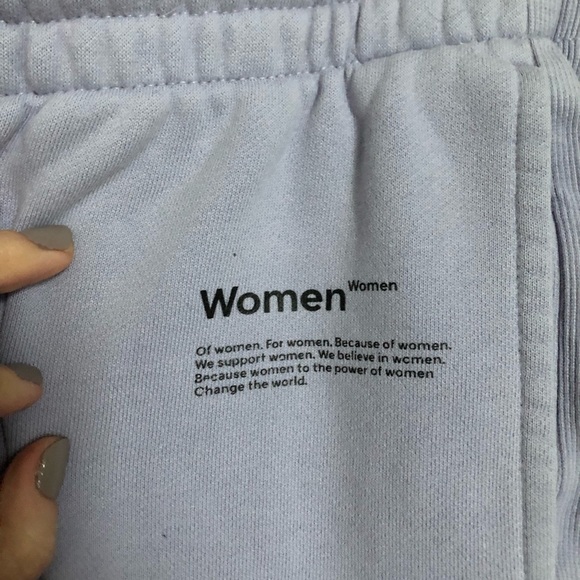 ARITZIA TNA Limited Edition International Women’s day CozyAF sweatpants, SZ M - Picture 4 of 5